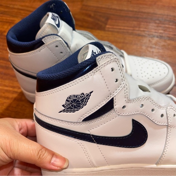 Jordan 1 Retro High OG BG ‘Metallic Navy’ - Picture 6 of 9